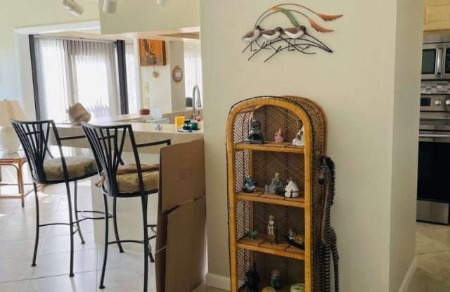 5790 Trailwinds Drive unit: 114