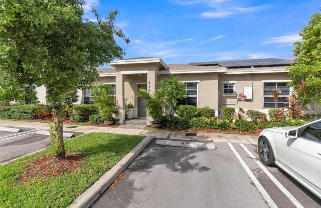 Photo of 424 NE 4th Ave