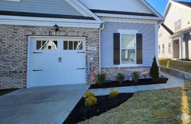 Photo of 13440 PETREL Street