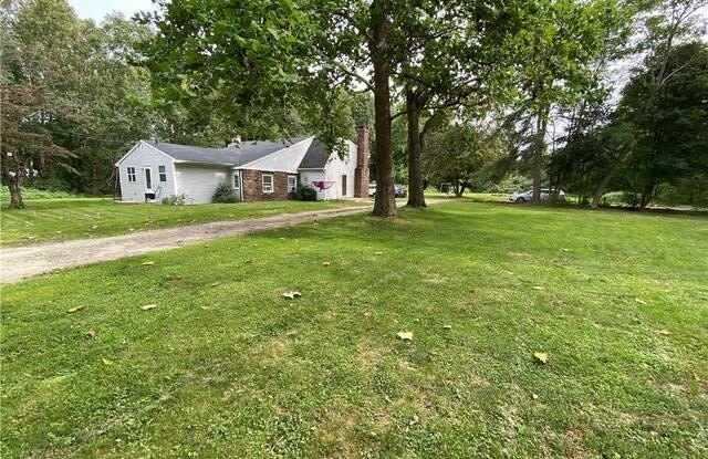 79 Elmwood Heights unit: B