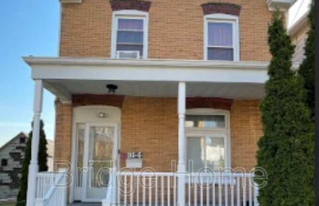 19 S 6th St