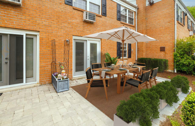 Briarwood House Apartments