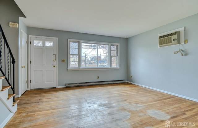 345 Lincoln Boulevard