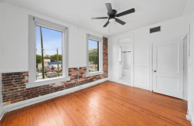 4713 North Florida Avenue