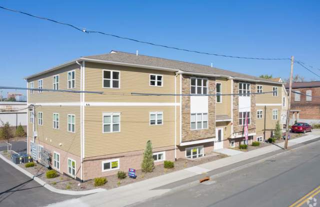 1307 Broadway