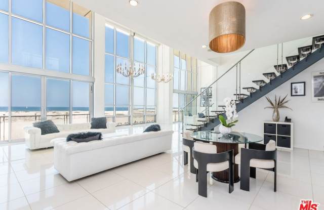 5205 Ocean Front Walk unit: 203