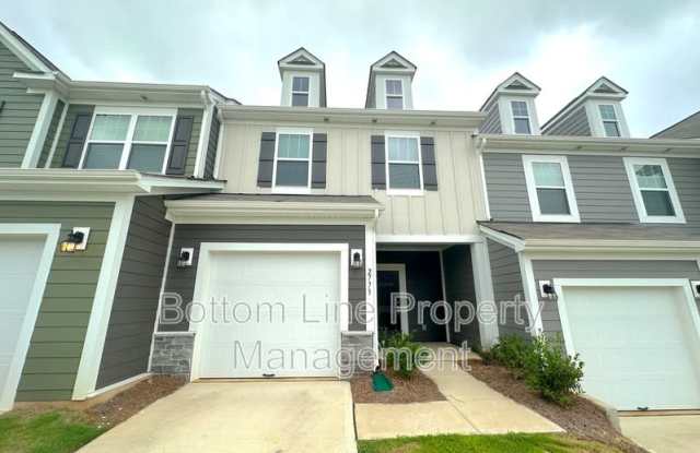 2773 Yeager Dr NW