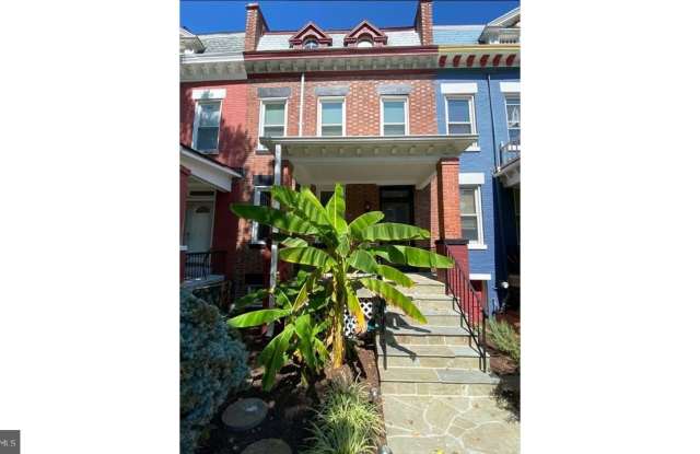 615 LAMONT Street NW