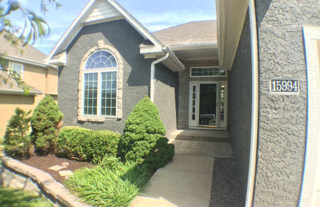 15994 W 161st St - 15994 West 161st Street, Olathe, KS 66062