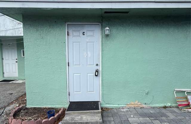 299 SE 12th Avenue