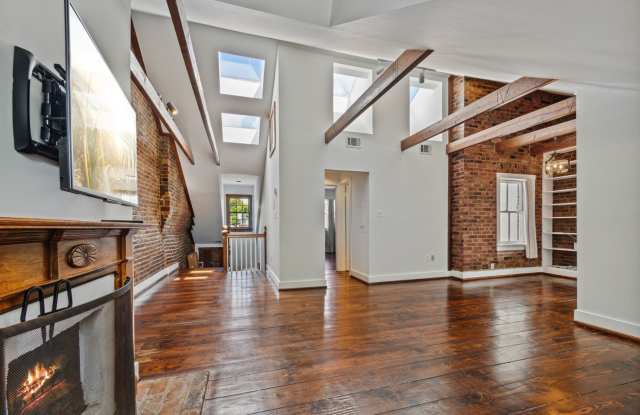 Photo of Available Now! Georgetown! Professionally Managed High End 1 Bed/ 1 Bath Condo