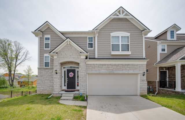 2825 Dillon Drive