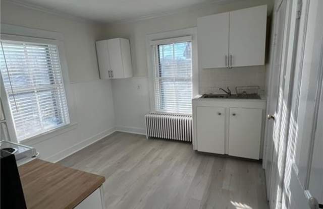 30 Channing Street unit: 3