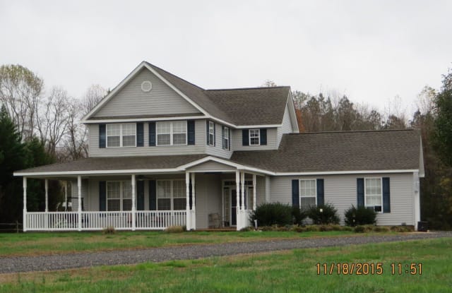 5242 PAMPA RD - 5242 Pampa Road, Gloucester County, VA 23061