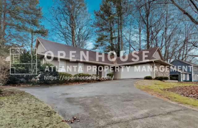 3350 Turtle Lake Club Drive Southeast