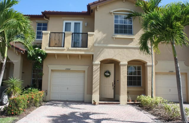 12884 SW 134th Ter - 12884 Southwest 134th Terrace, Three Lakes, FL 33186