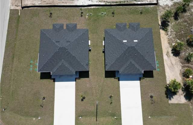 1267 HILLCREST Street E