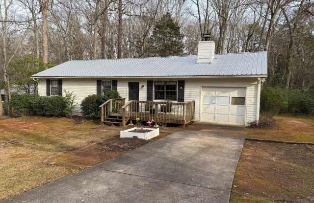 Cute Oconee County Home