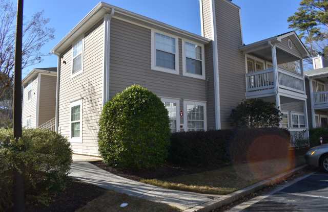 Brookhaven Condo For Lease