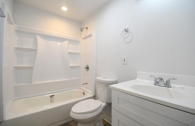 822 North Van Buren Street