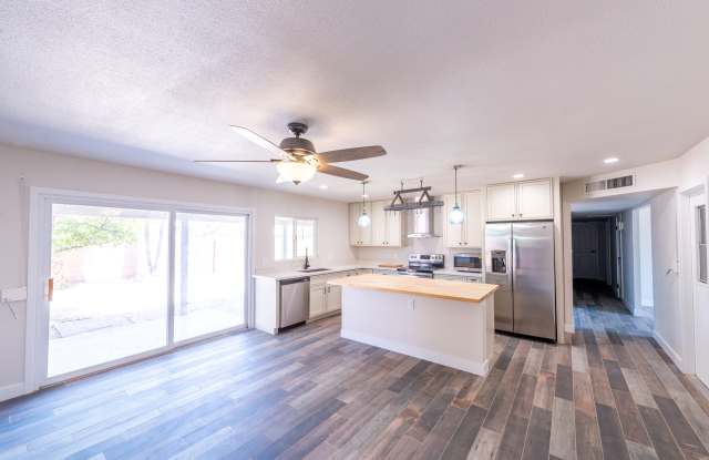 Photo of 2607 South Jentilly Lane