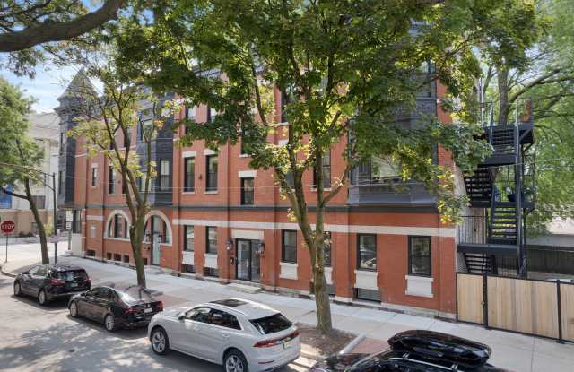 1405 West Belden Ave.