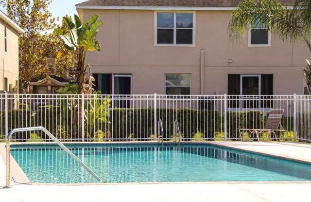 27515 DESERT WILLOW WAY