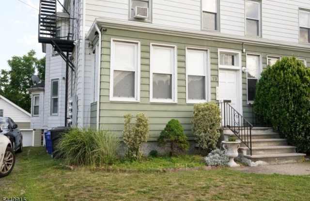 73 Hadley Ave