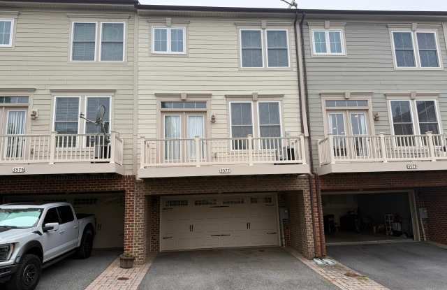 3577 SPRIGG Street S