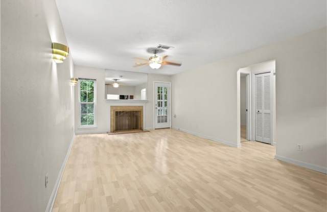 372 Teal Court