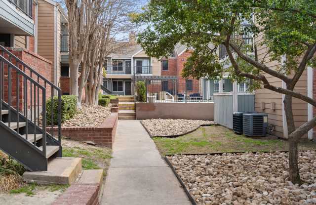 Photo of 502 North - Move in Today!