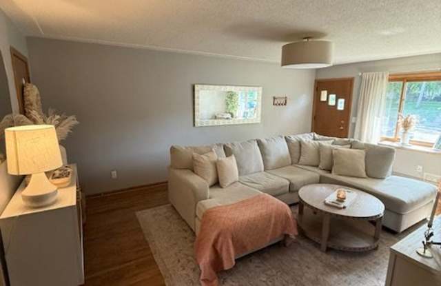 Photo of 6939 Washburn Ave S