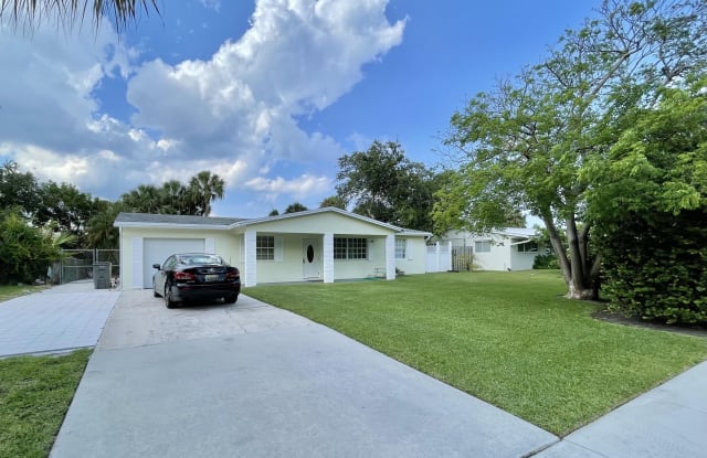 2395 Idlewild Road - 2395 Idlewilde Road, Palm Beach County, FL 33410