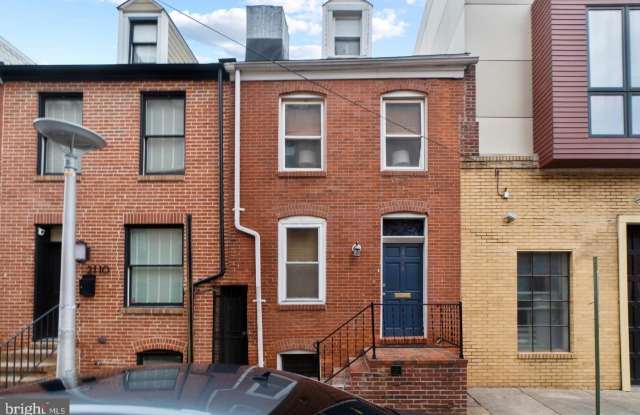 2112 CAMBRIDGE Street