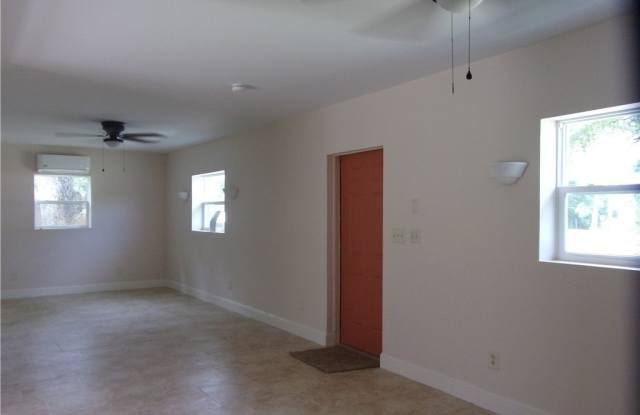 215 N Wheeler Avenue