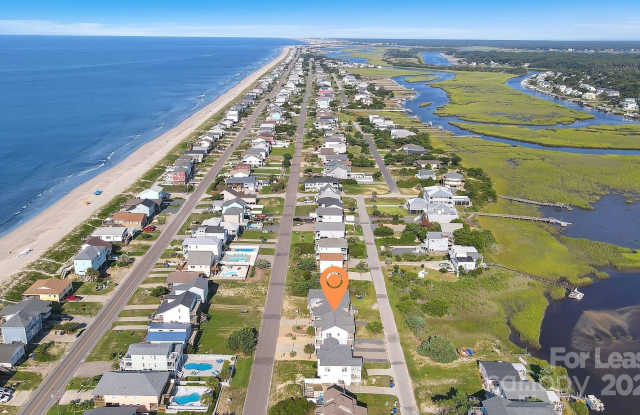 1708 W Dolphin Drive