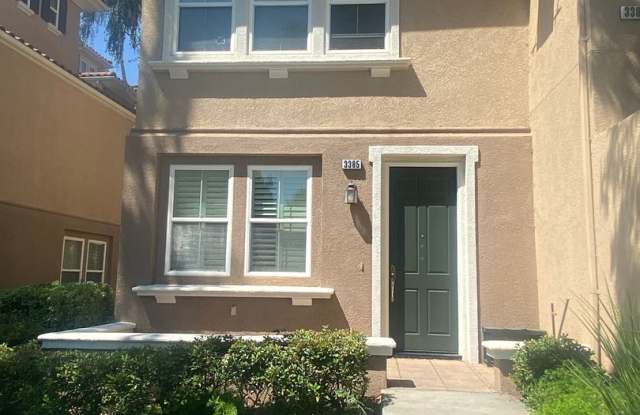 Dublin Ranch Villages,  Tri Level Townhome 2 Bed (both primary suites)  2.5 Ba., Clubhouse Pool, Spa & Exercise Facility!