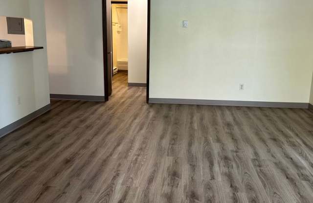 (946) 2780-B - Beautiful Updated 2-bedroom/1-bath