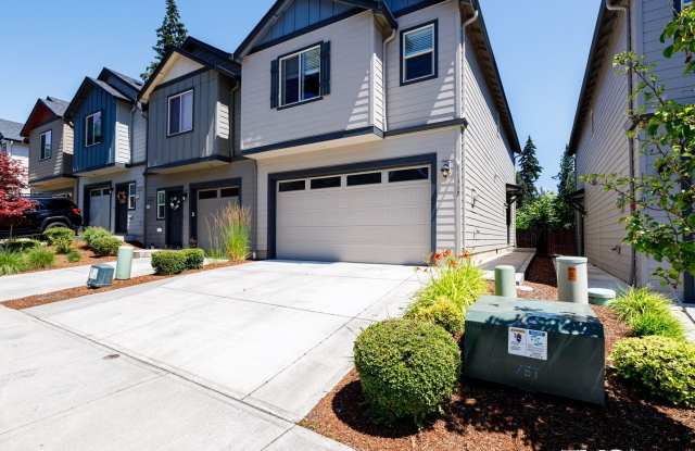 11305 NE 14th Ct - 11305 Northeast 14th Court, Salmon Creek, WA 98685