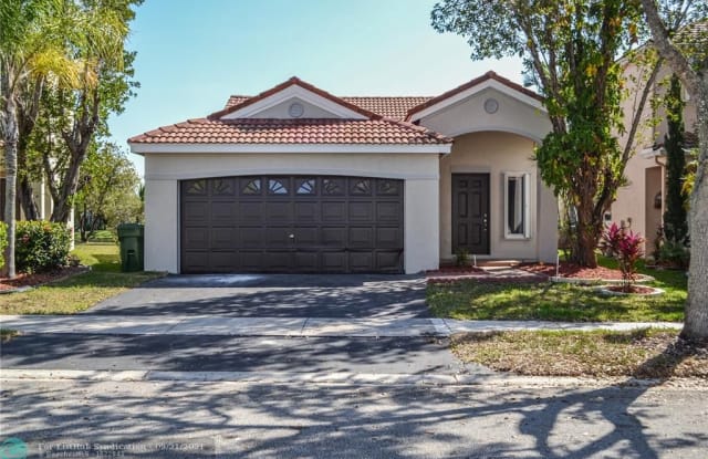 802 San Remo Dr - 802 San Remon Drive, Weston, FL 33326