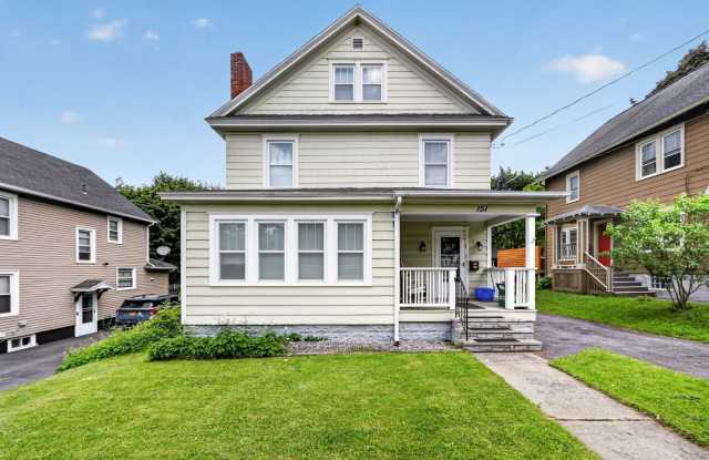 Charming 3BR House in Syracuse