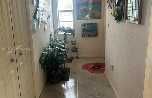 9205 Pecky Cypress Ln