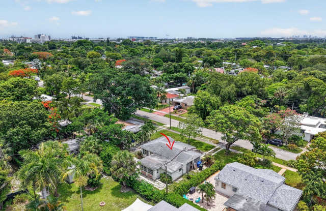 841 SW 18th Court