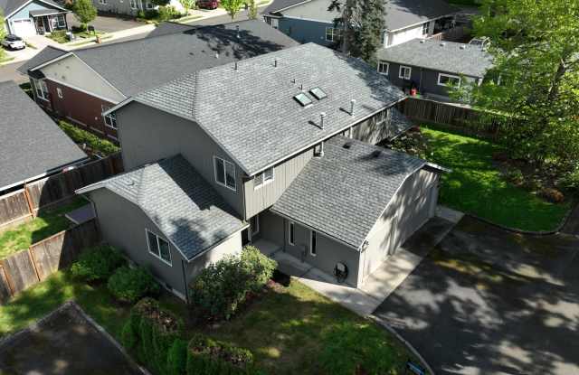 9049 Southwest Sagert Street