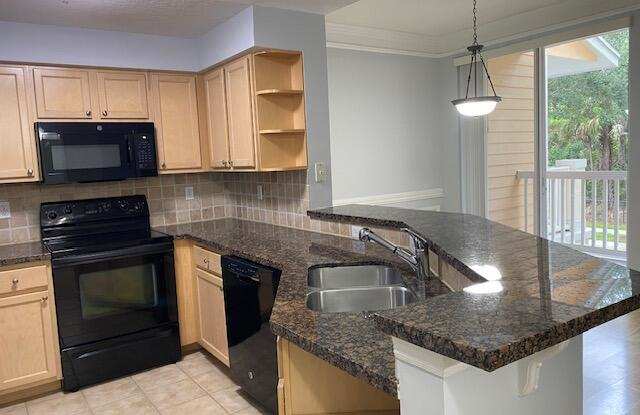 125 Galicia Way