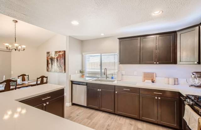 Impressive Oceanside Home For Rent