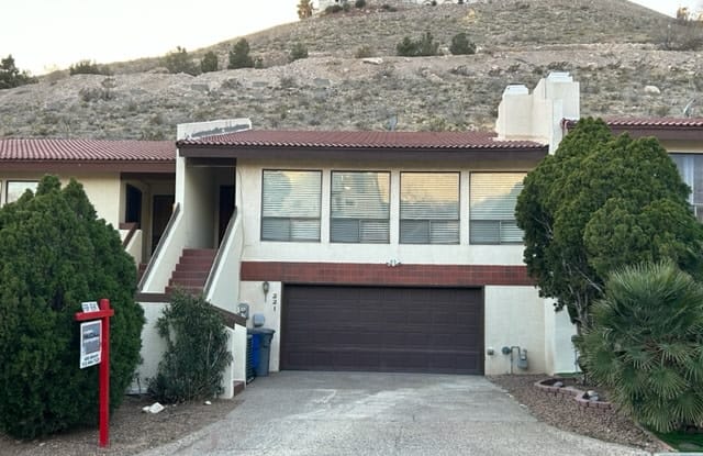 221 Canyon Terrace Dr - 221 Canyon Terrace Drive, El Paso, TX 79902