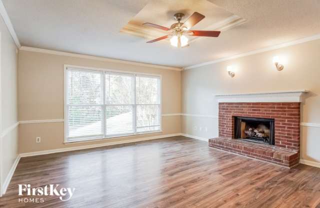 1203 Broken Bow Circle