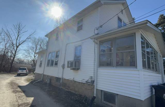 205 East Phoenix Avenue - 4