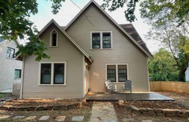 Photo of 412 West Ila Street